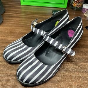 Hot Chocolate Design poison striped mid heels, Us11/HCD41 REMOVED ACCESSORIES